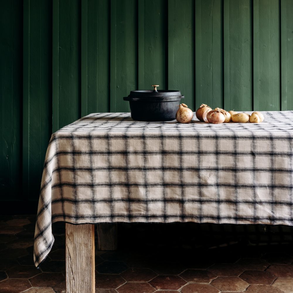 Highlands rectangular tablecloth Namib