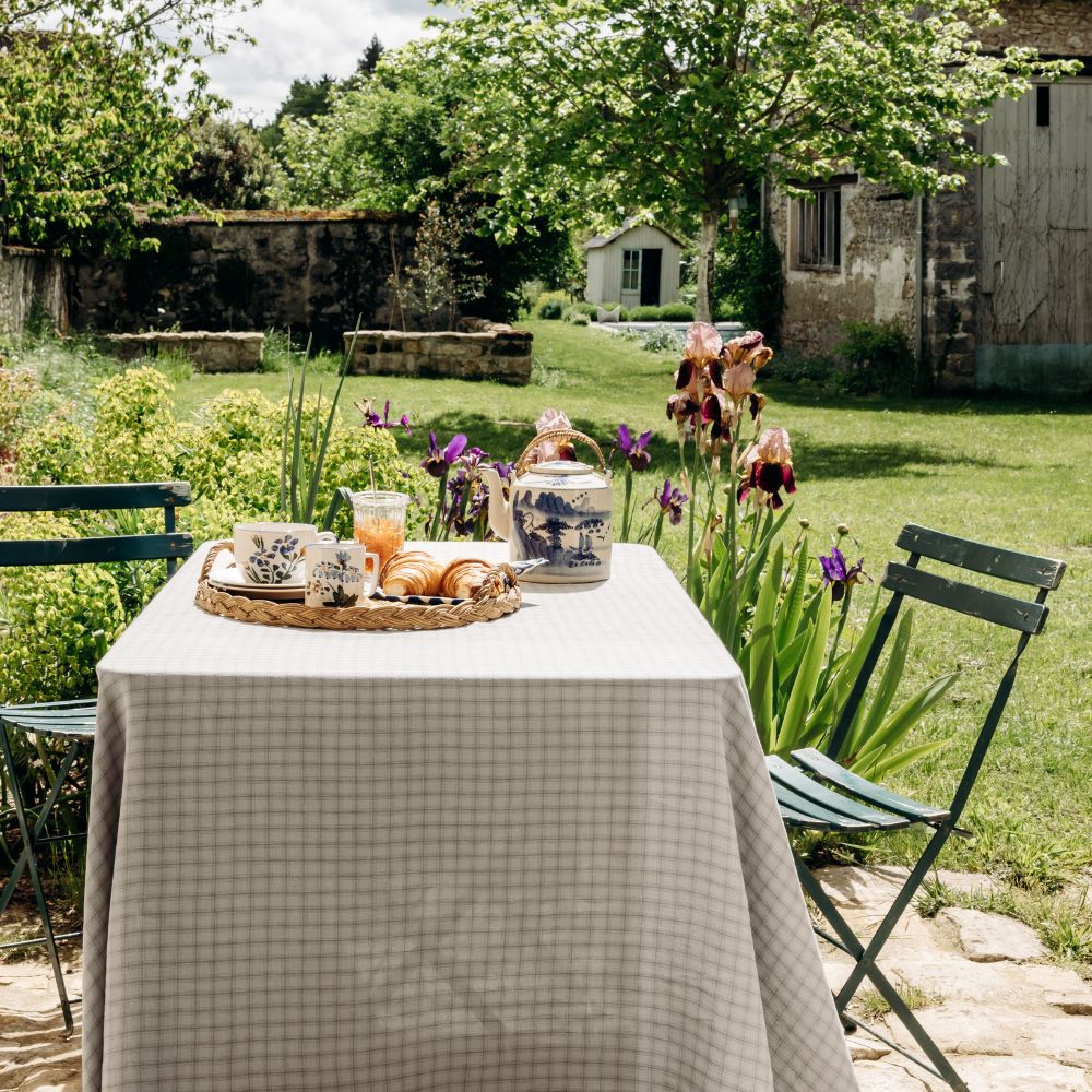 Nappe rectangulaire Hanky Paris - Le Monde Sauvage