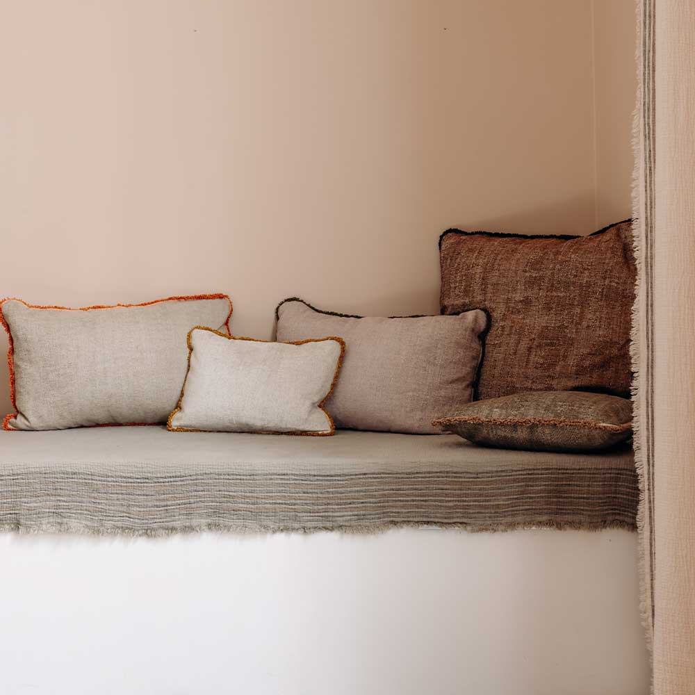 Coussin Le Magicien Owaka - Le Monde Sauvage