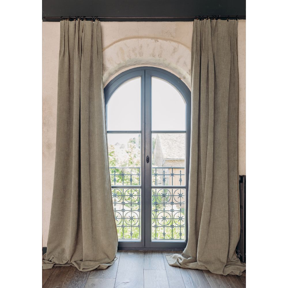 Auro Lappi Curtain