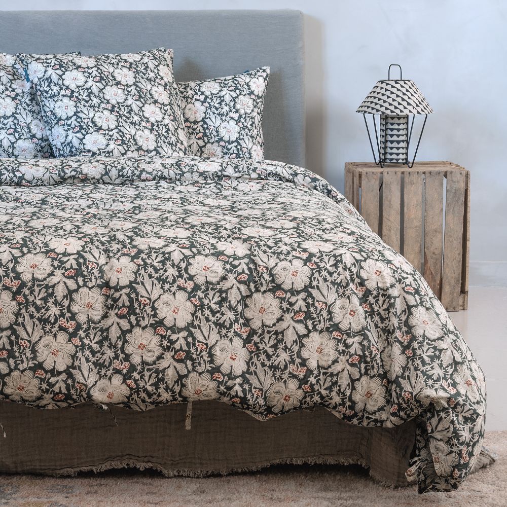 Souffle Antwerp Bedding Set