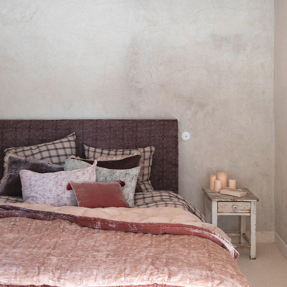 Coussin Goa pompons Etosha - Le Monde Sauvage