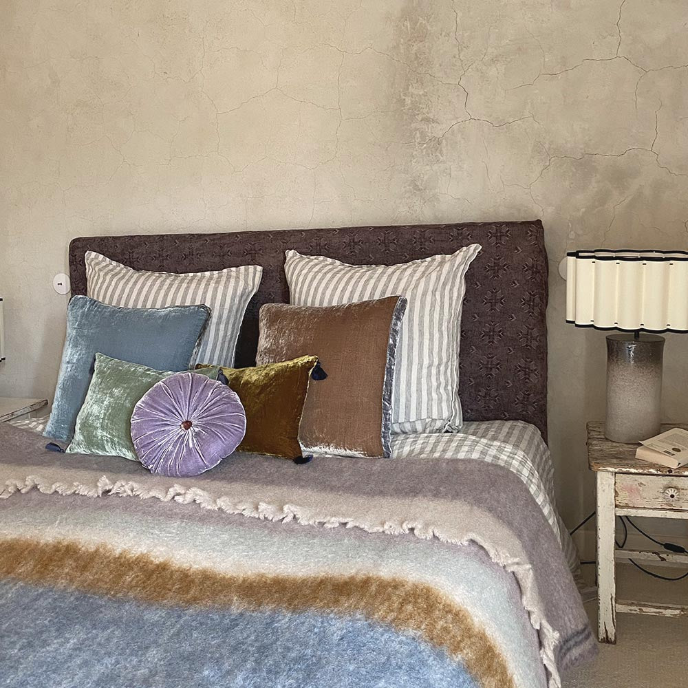 Coussin Goa pompons Venise - Le Monde Sauvage