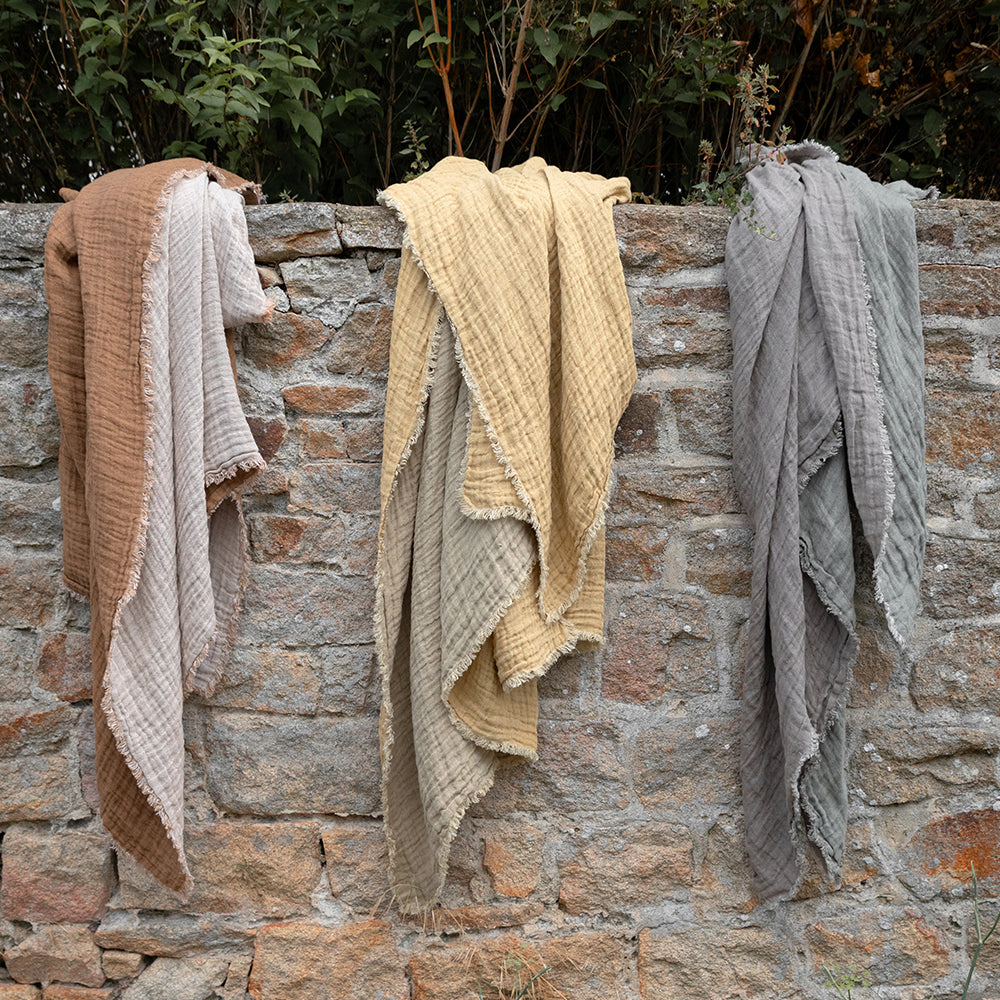 Izamal waffle linen throw