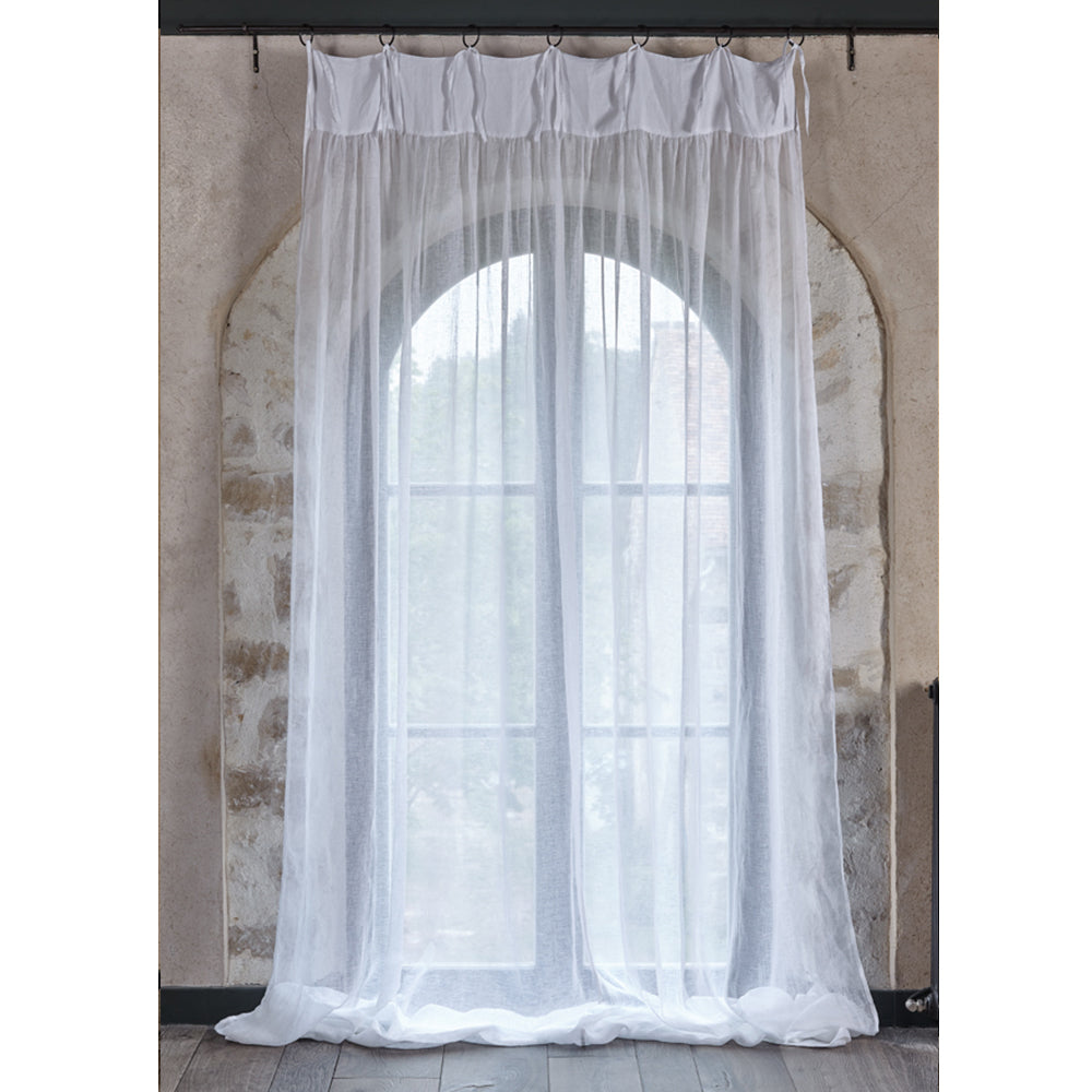 Linen curtain for a wedding in Majorca