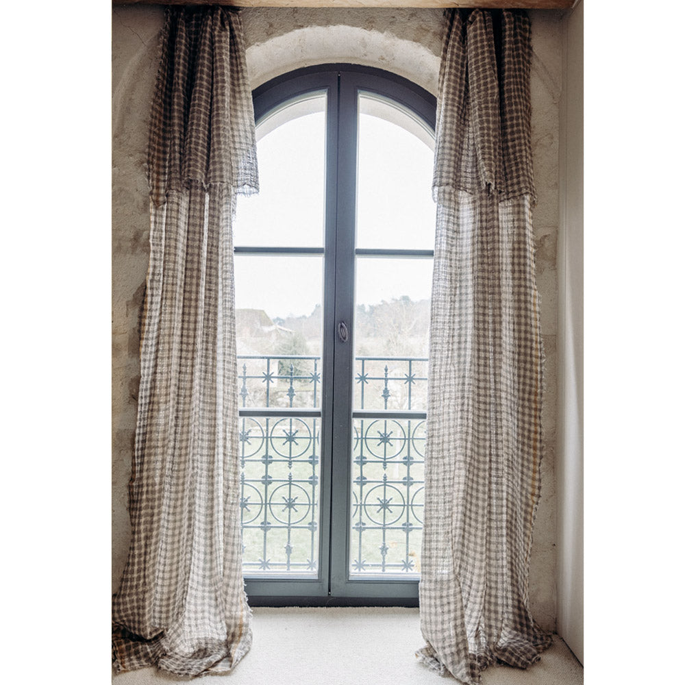 Harmattan Boston panel curtain